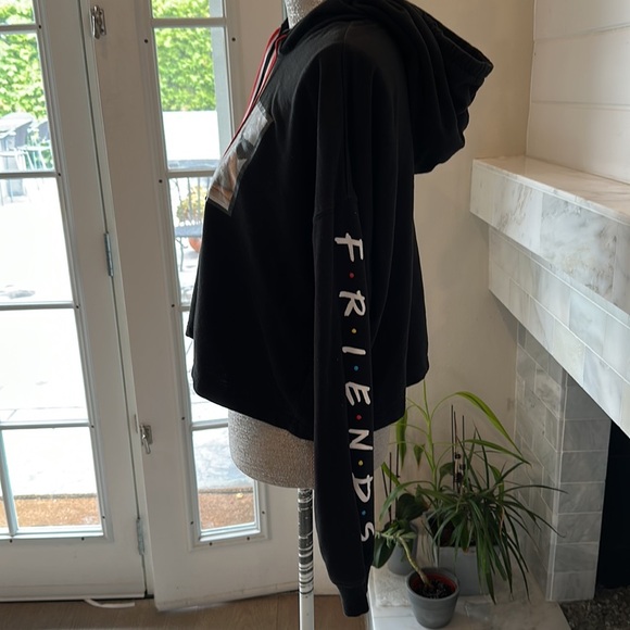 Friends The TV Series Black Cropped Cotton Blend Hoodie Size Large - Picture 3 of 12